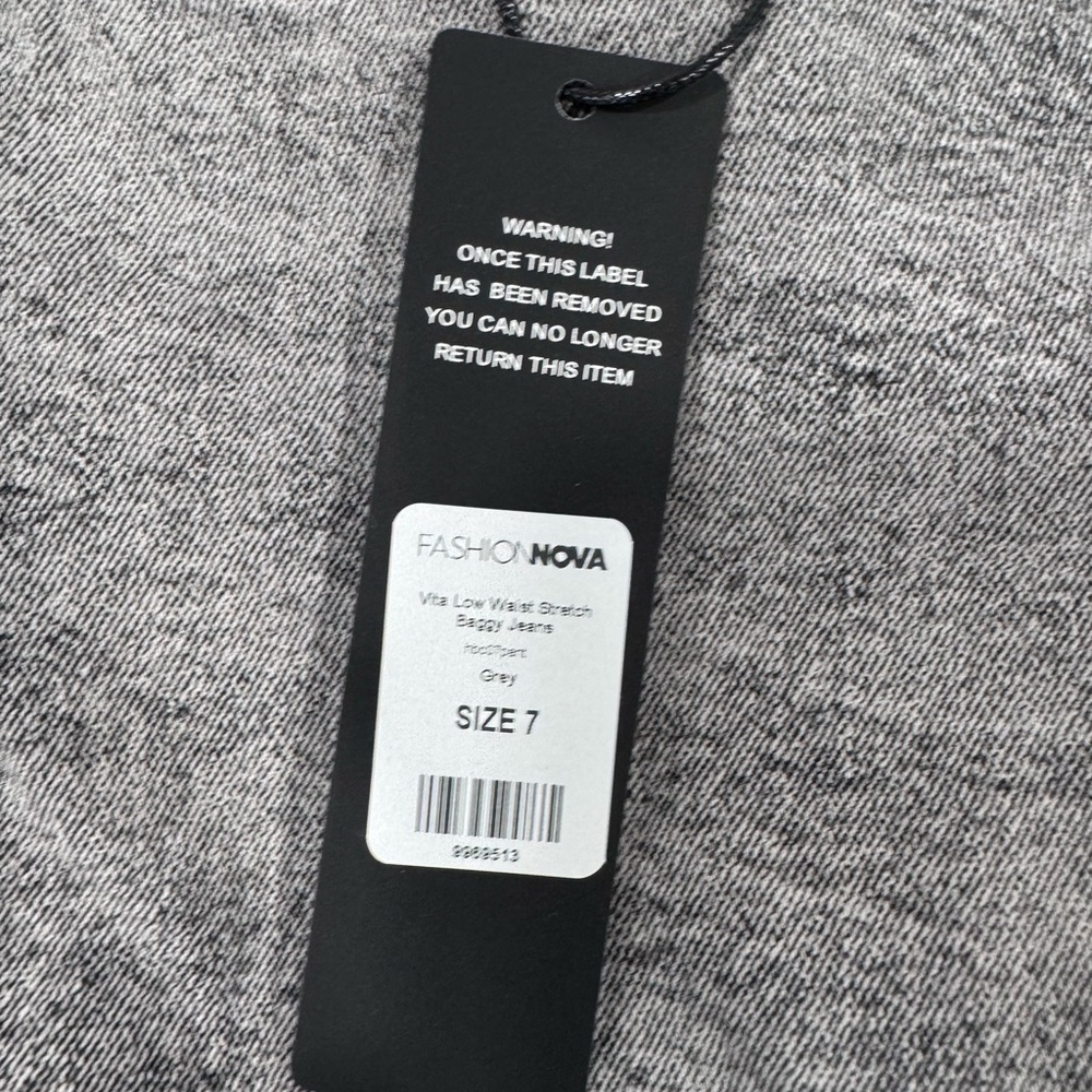 Fashion Nova women’s jeans